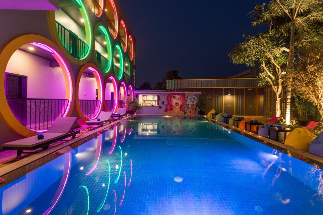 White Rabbit Hostel Siem Reap (Adults Only) ภายนอก รูปภาพ